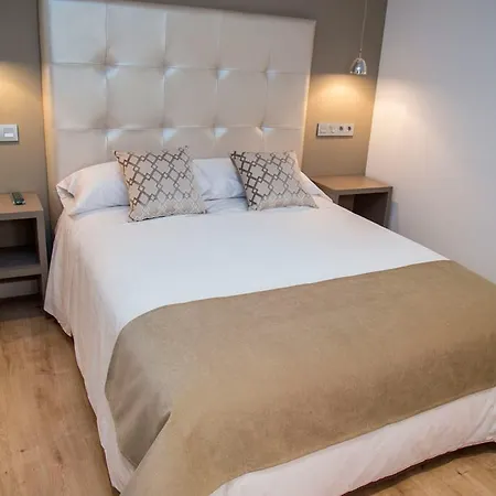 Hab Urban Guest house *