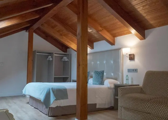 Hab Urban Гостевой дом Сеговия