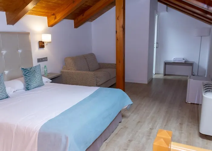 Hab Urban 3* Сеговия